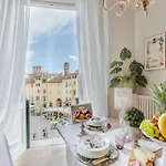 In With Piazza Views Apartment *