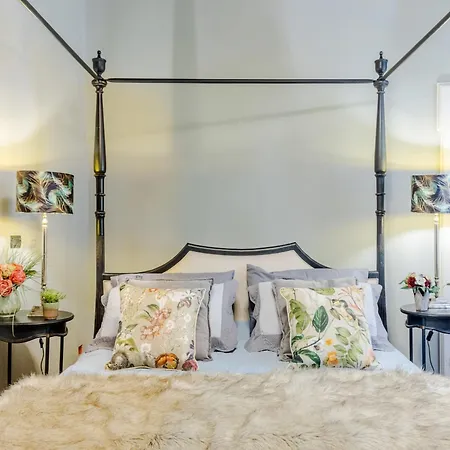 Appartement In With Piazza Views Lucca