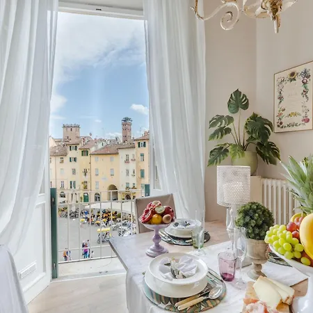 In With Piazza Views Appartement *